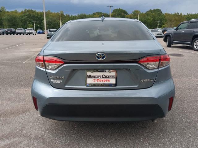 2023 toyota corolla hybrid le