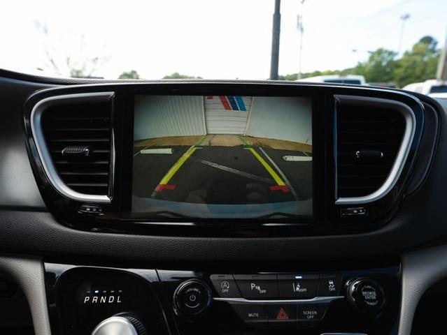 2021 chrysler pacifica touring l