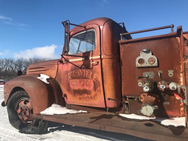 1940's ford fire truck
