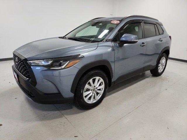 2022 toyota corolla cross le