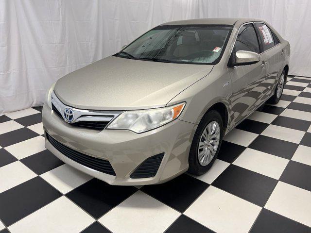 2014 toyota camry hybrid le