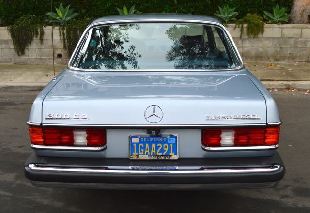 1982 mercedes 300cd turbo diesel w. only 90k miles orig.blue plates excllt.cond