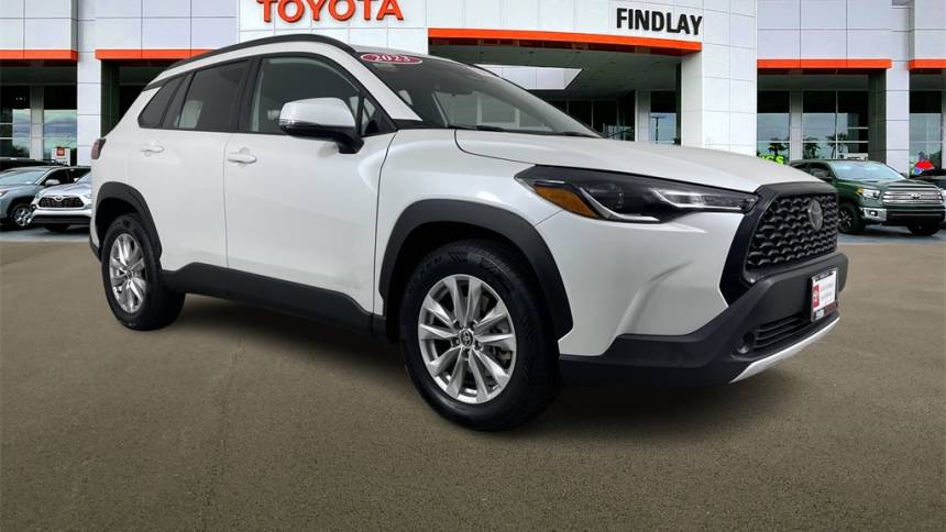 2023 toyota corolla cross le