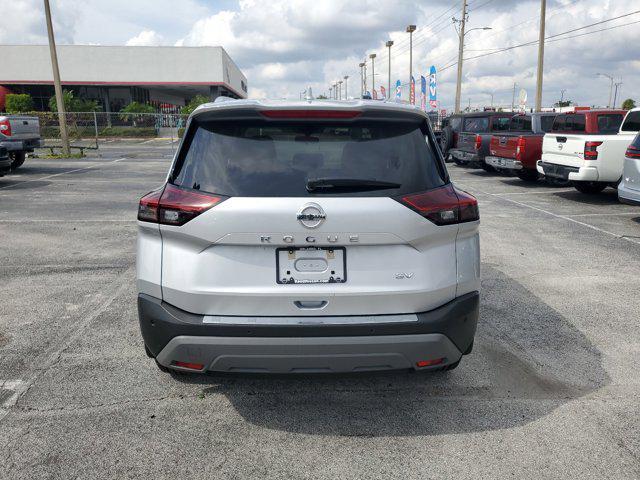 2021 nissan rogue sv
