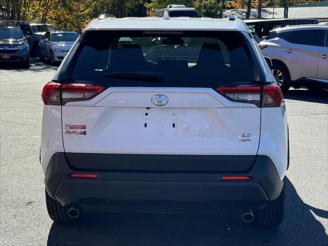 2019 toyota rav4 le
