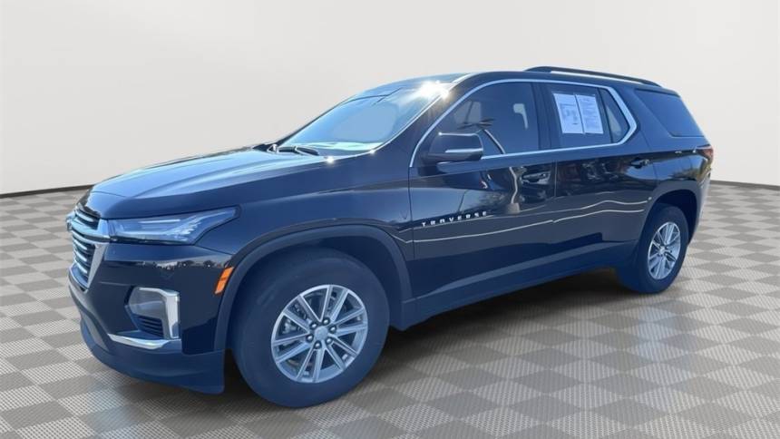 2023 chevrolet traverse lt cloth