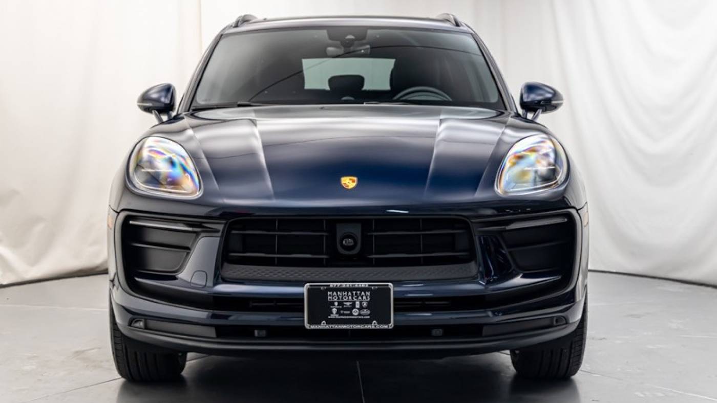 2023 porsche macan standard