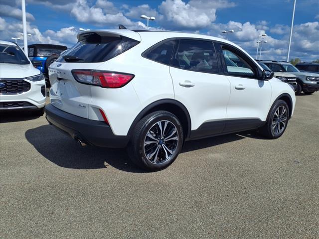 2021 ford escape se