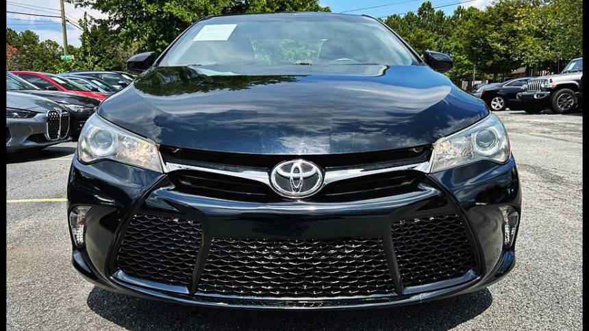 2016 toyota camry se