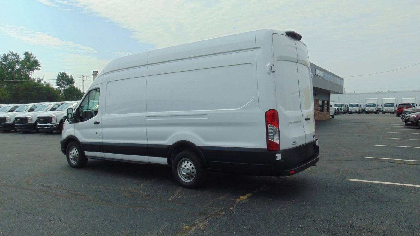 2022 ford transit 350