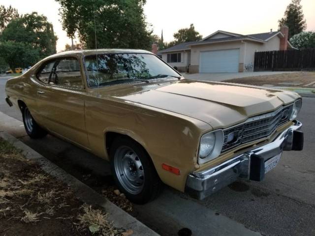 ** 1974 plymouth duster 225 - slant 6 - automatic - a/c - new interior **
