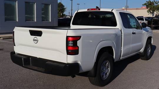 2024 Nissan Navara (Frontier) s