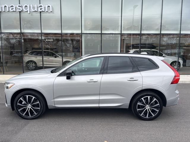 2024 volvo xc60 b5 plus dark theme