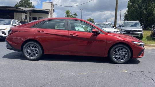 2024 Hyundai Elantra