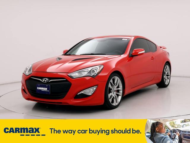2013 hyundai genesis track