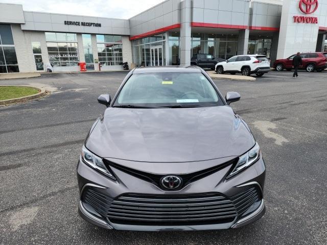 2023 toyota camry le
