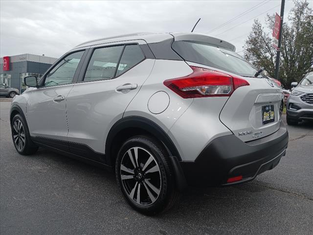 2019 nissan kicks sv