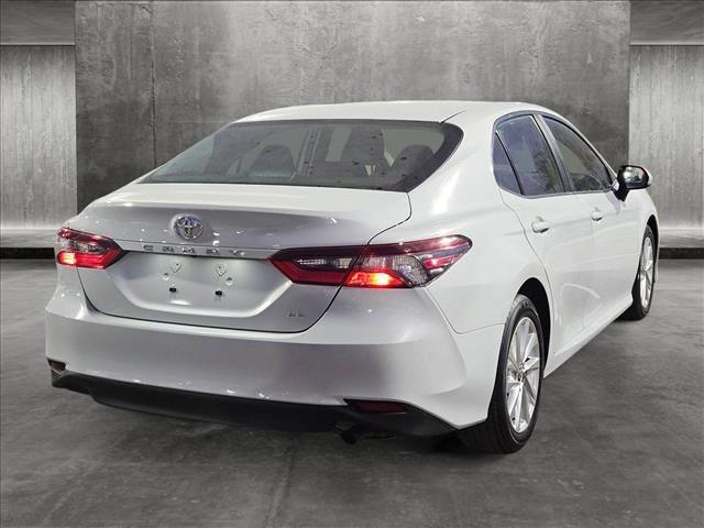 2023 toyota camry le