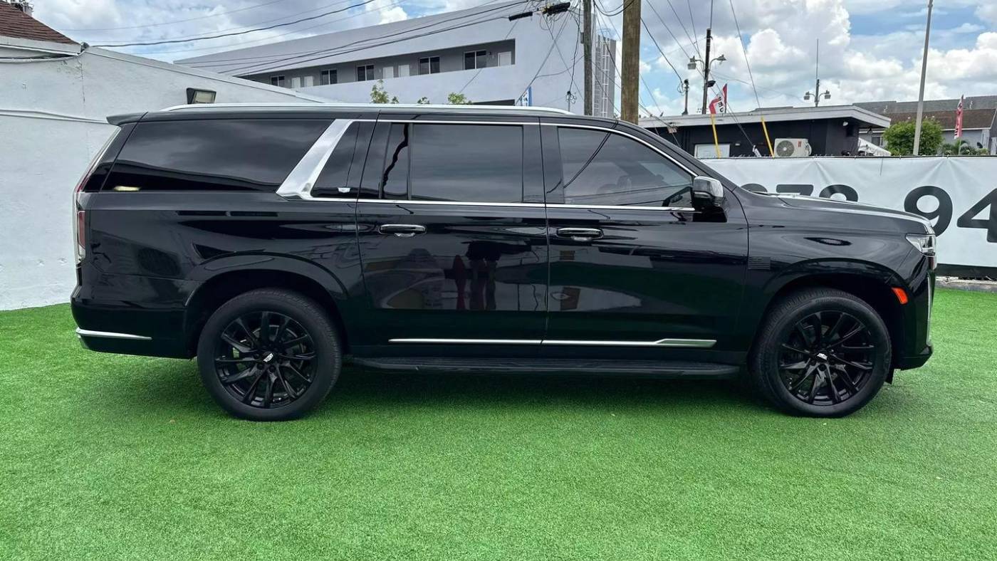 2022 cadillac escalade esv luxury