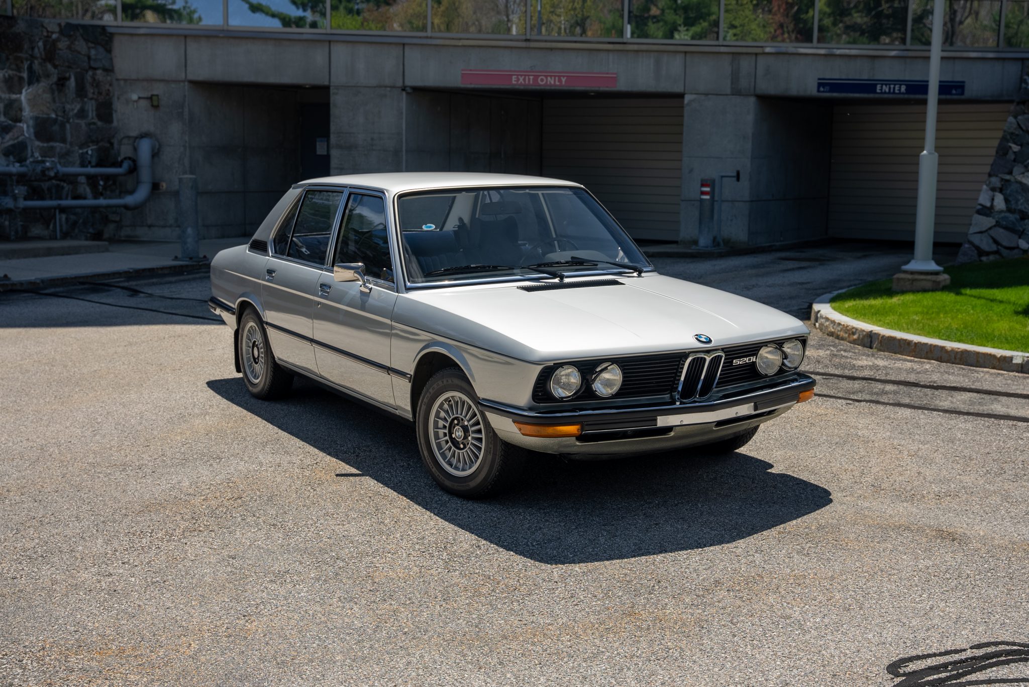 1975 bmw 520i 4-speed