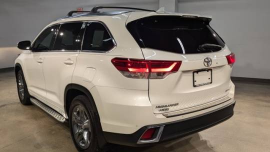 2017 toyota highlander limited