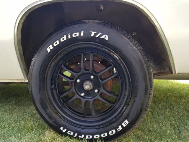 1984 dodge rampage 2.2 no reserve sale low miles 119k , low dollar collectable