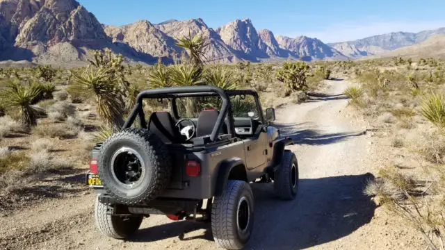 l@@k! 1990 jeep wrangler v6 4.2 yj off road 4x4 lifted new mickey thompson tires