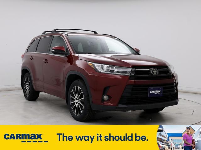 2017 toyota highlander se