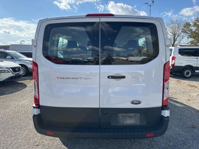 2022 ford transit-350 xlt