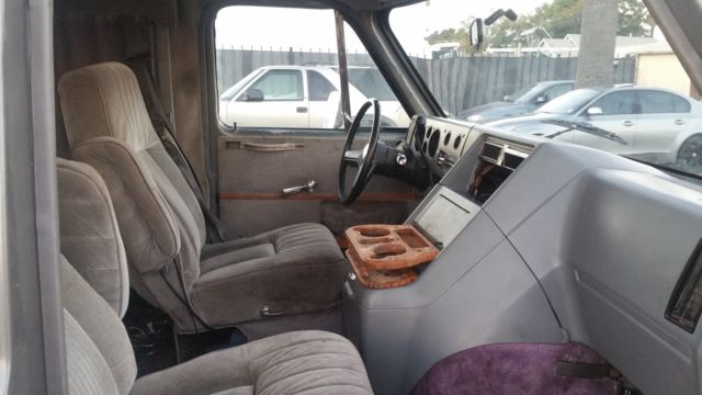 1988 chevrolet van 20 ! low miles !