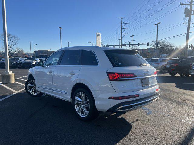2023 audi q7 45 premium plus