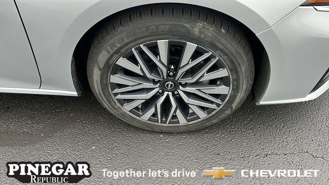 2023 nissan altima 2.5 sv