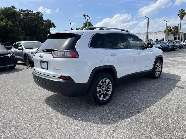 2021 jeep cherokee latitude plus