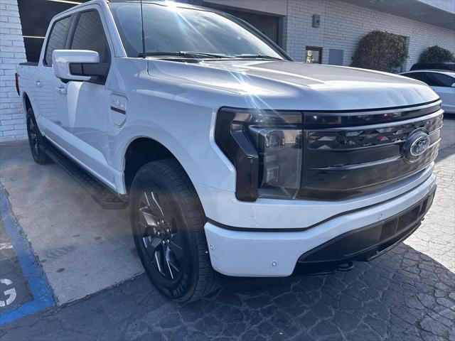 2023 ford f-150 lightning lariat