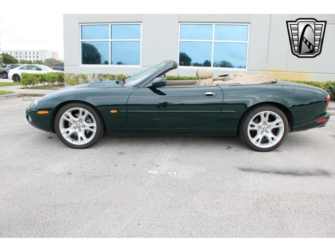 2003 jaguar xk8 in o'fallon, illinois