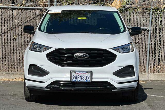 2022 ford edge se