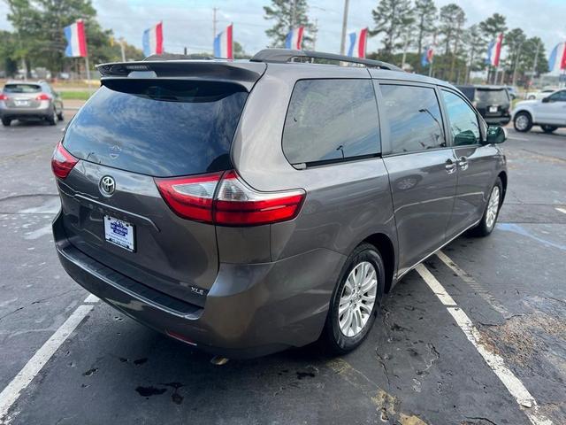 2016 toyota sienna xle