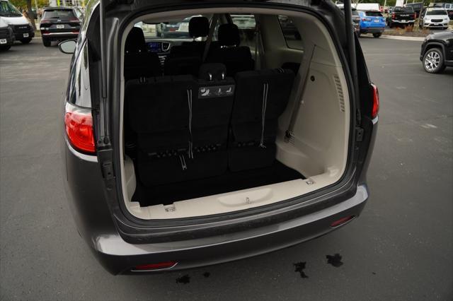 2017 chrysler pacifica touring