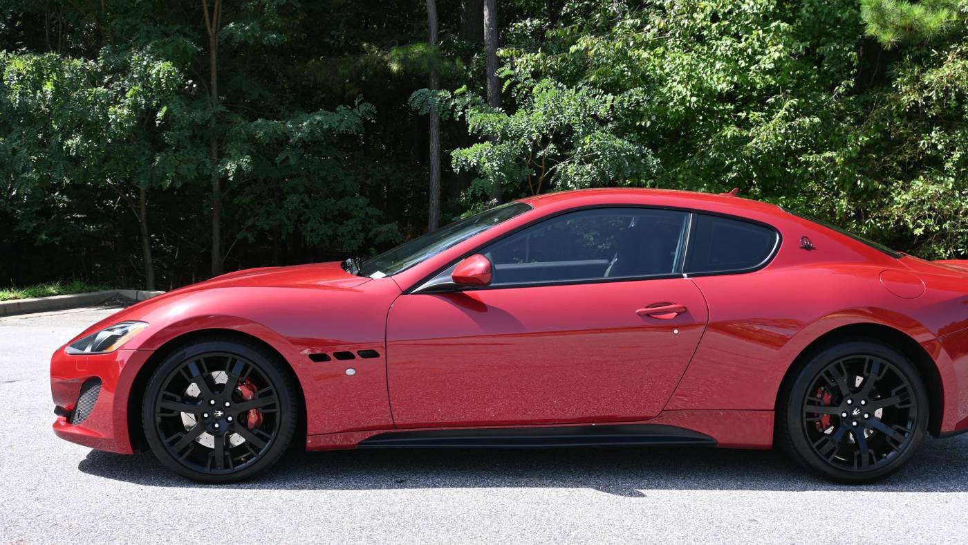2017 maserati granturismo sport