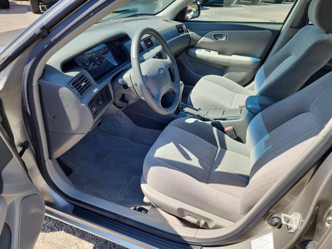 2001 toyota camry in ross, ohio