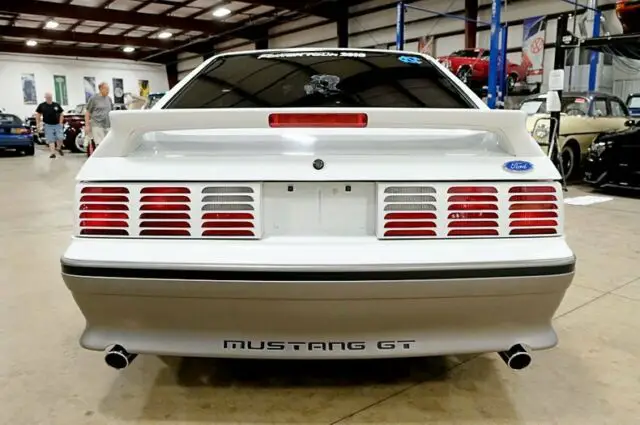 1989 ford mustang gt 19577 miles oxford white coupe 5.0l v8 5-speed manual