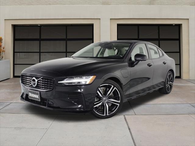 2022 volvo s60 recharge plug-in hybrid t8 r-design expression