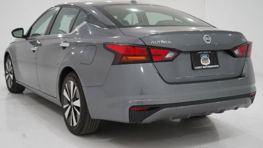 2021 nissan altima 2.5 sv