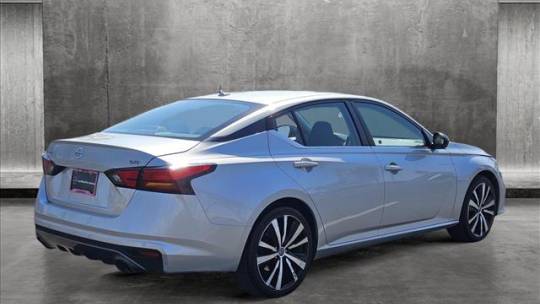 2021 nissan altima 2.5 sr