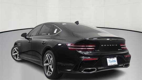 2025 Genesis G80