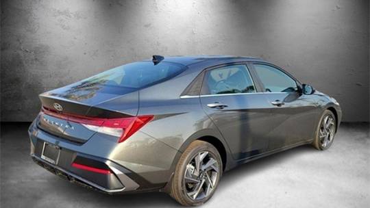 2024 Hyundai Elantra