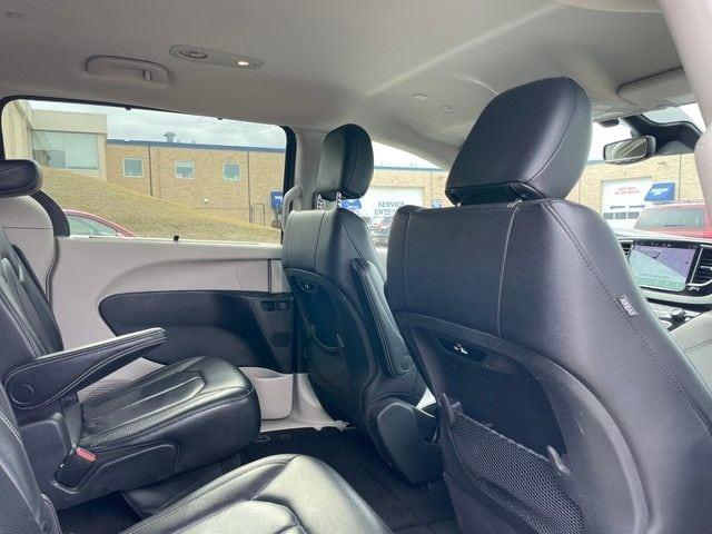 2022 chrysler pacifica touring l in minneapolis, minnesota