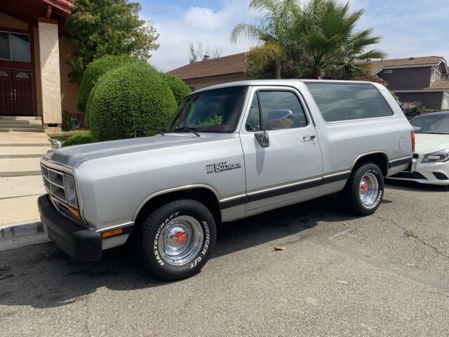 1988 dodge ramcharger suv grey rwd automatic ad-100