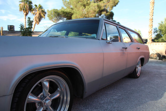 1965 chevy biscayne / impala wagon