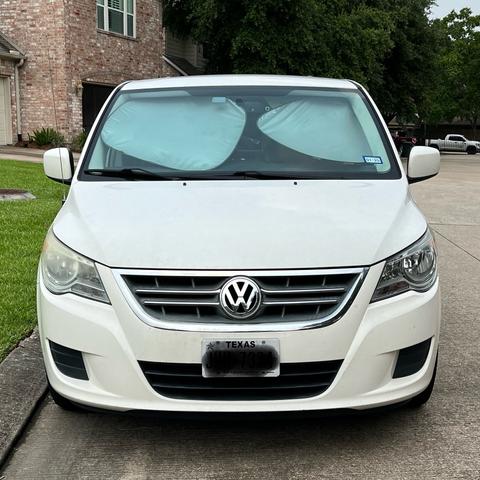 2010 volkswagen routan se
